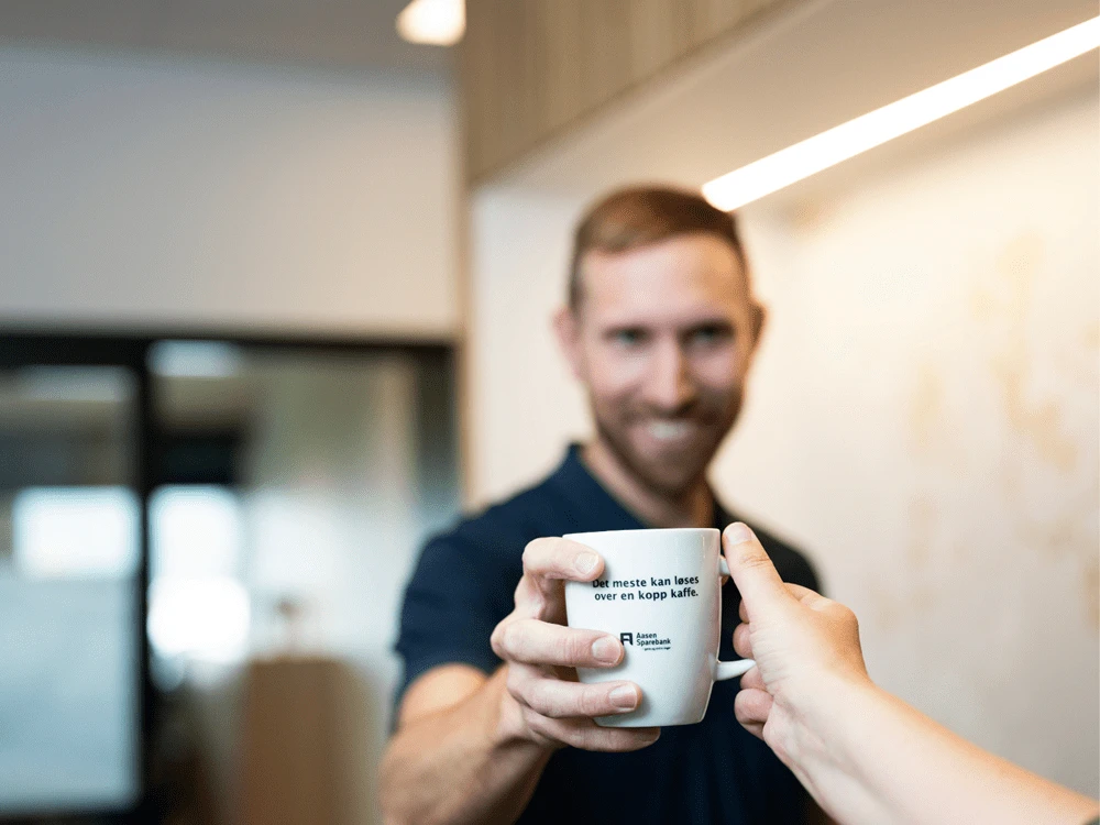 Martin med kaffekopp